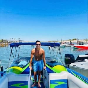 Meet your Posher, Scott